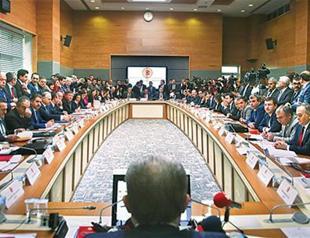 Parties meet to ease charter tension