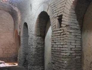 Glass furnace unearthed in Metropolis