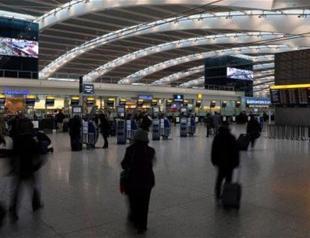 Britain’s Thomas Cook sticks to outlook despite Turkey disruption