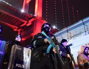 At least 39 killed in terror attack on Istanbul nightclub, manhunt on for attacker