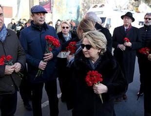 Turkey Democracy Platform pays respect to victims of Istanbul nightclub attack