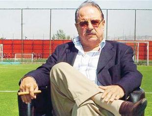 Legendary Ankara football club chair İlhan Cavcav dies at 81