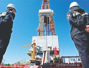 Russian oil output jumps 4 pct in September to a new record