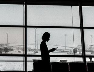 Flights, ferry lines canceled as Istanbul struggles amid heavy snowfall