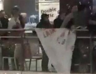 Three attacked in Turkish mall after opening pro-secularism banner