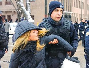 Parliament strained as charter talks start