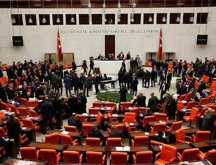 AKP, MHP win 1st vote in debate for presidency