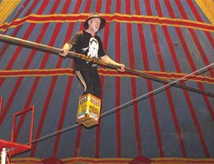 Balıkesir man walking on wire for over half a century