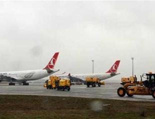 Istanbul Airport prepares for new snowfall