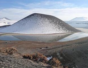 Lake replenished with snowmelt in Turkey’s Konya