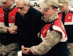 Footage of jailed Mardin mayor being brought to hospital stirs debate