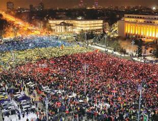 Thousands of Romanians continue protesting against gov’t