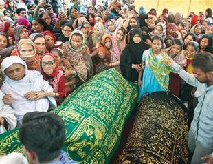 ISIL-claimed bombing kills at least 52 at Pakistan shrine