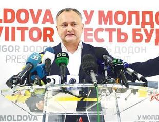 Pro-Russian candidates elected as presidents in Bulgaria, Moldova