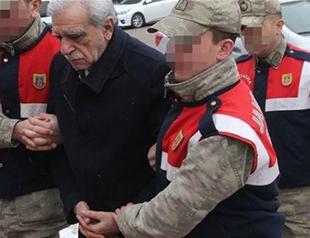 Court frees ousted Mardin co-Mayor Ahmet Türk