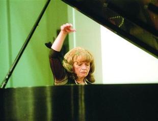 ‘I am born every day once again,’ says İdil Biret