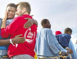 Italian rescuers save 1,500 migrants in Med in two days