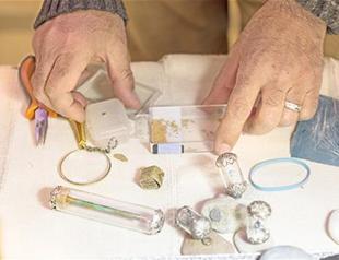 Micro-sculptor keeps art form alive