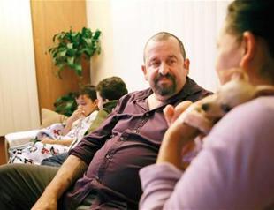 Immigrants fearing deportation under Trump change routines