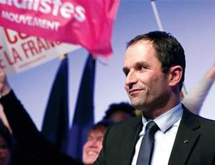 French socialist wins new backing in presidential race