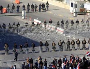 One Iraqi police officer killed, seven wounded due to clash during protest in Iraq