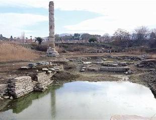 Culture minister thanks Hürriyet for report on Temple of Artemis