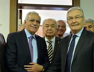 Ousted Mardin co-mayor Türk visits former main opposition leader Baykal