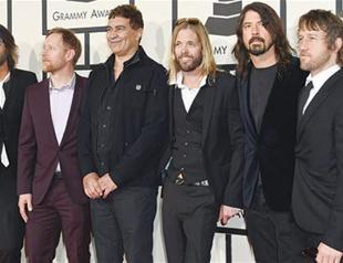 Foo Fighters to headline Glastonbury fest