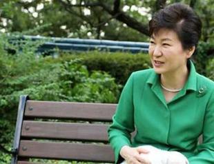 South Korea prosecutors to summon ex-president Park for questioning