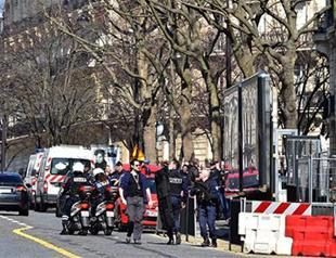 Letter bomb explodes at France office of IMF, injuring 1
