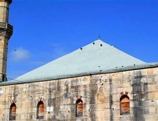 Fire damages historic Ottoman mosque in Greece