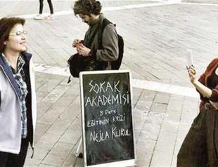 Expelled academics teach in streets of Ankara