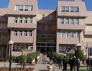 Ministry replaces HDP mayor in southern Turkish town with trustee