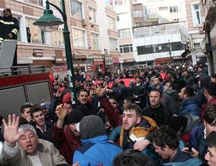 Groups attack, set fire to HDP buildings after deadly bombing in Kayseri