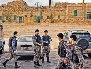 One tourist among 10 dead in Jordan attacks