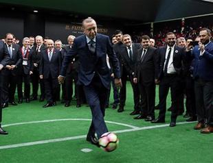 Turkish politics, football will get rid of hooliganism, Erdoğan says