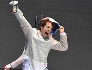 Turkish athlete wins world fencing gold