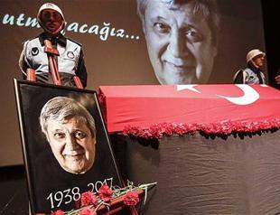 Veteran Turkish actor Halit Akçatepe laid to rest