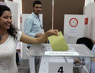 More than 1 million Turkish expats vote in charter referendum
