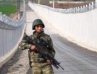 Chechen man carrying explosives detained on Syrian border: Turkish military