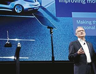 Mercedes joins forces with Bosch to develop self-driving taxis