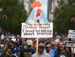 March for Science draws big crowds, clever signs across US