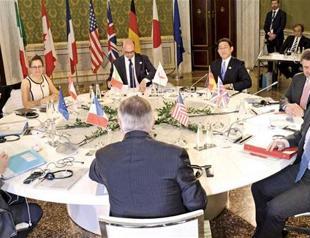 West says no future with Assad, Russia hits back