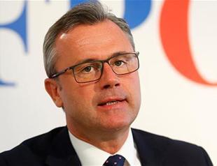 Stop giving Turks Austrian nationality, says far-right lawmaker