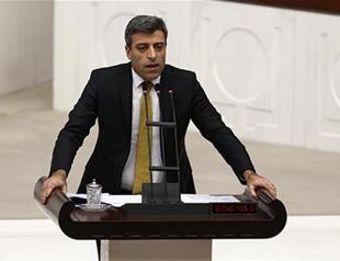 Syrians ‘hanging out with Turkish girls’ while soldiers die in al-Bab, main opposition MP says