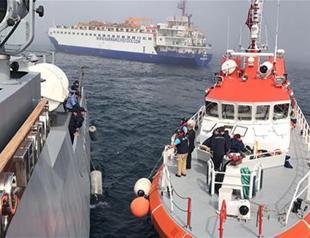 Russian special teams arrive to salvage ship that sank off Istanbul