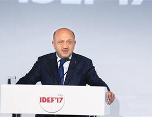 Turkey needs to sort out price issues with Russia on S-400 missiles, defense minister says