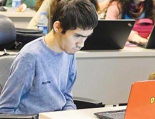 Turkish man with Cerebral Palsy heads to study in US thanks to mother’s efforts