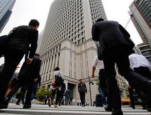 World braces for more cyberattacks as work week begins