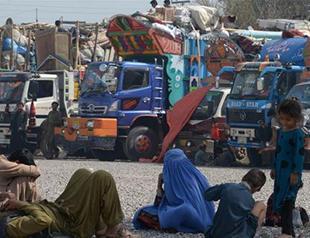 Australia gives 7,500 boatpeople 4 months to prove refugee status